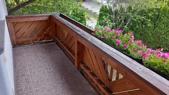 Expose Sonnige, neuwertige 2-Zimmer Dachgeschosswohnung mit Balkon und Stellplatz