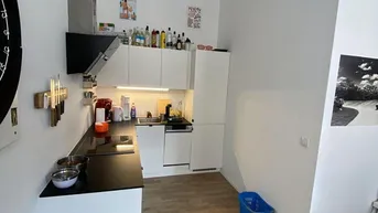 Expose 2-Zimmer-Altbauwohnung in zentraler &amp; ruhiger Lage nahe Augarten – Top saniert, WG-tauglich