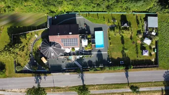 Expose Einfamilienhaus mit Photovoltaik, neue Wärmepumpe und Heizungsanlage, Pool