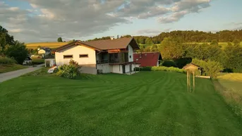 Expose Neuwertiges EFH in Traumlage im Grünen nahe der Donau