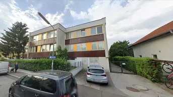 Expose Wohnung zwischen Einfamilienhäusern