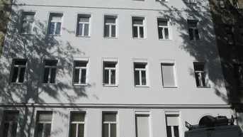 Expose Schöne möblierte, komplett sanierte Kleinwohnung, gut aufgeteilt in 1150 Wien zu verkaufen