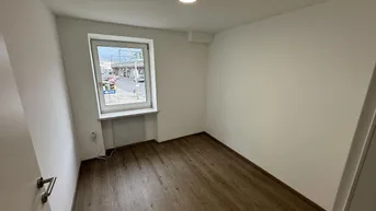 Expose 4,8% Rendite! Sanierte 3 Zimmer-Wohnung