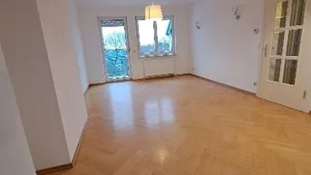 Expose 4-Zimmerwohnung mit Loggia in Ruhelage