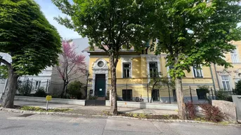 Expose Große 3-Zimmerwohnung mit Kachelofen in Gründerzeitvilla