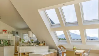 Expose Hallo,darf ich mich Vorstellen ich bin eine große 2-Zimmer Dachterrassenwohnung in Mondsee