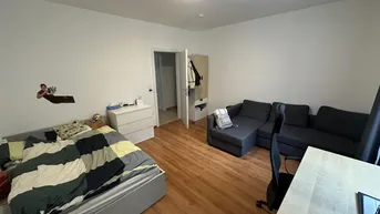 Expose WG Zimmer in großer Wohnung im Zentrum