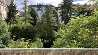 Expose Helle, modernisierte 1-Zimmer-Wohnung mit Balkon in absoluter Ruhelage mit Garagenoption