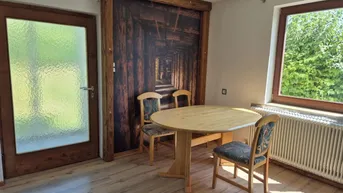 Expose Wohnung mit Garage und Garten