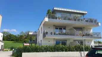Expose Hochwertig ausgestattete 3 Zimmer-Wohnung am Hang in kleiner, feiner Wohnanlage mit vielen Extras