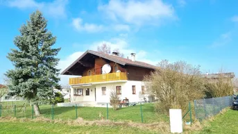 Expose Idyllisches Einfamilienhaus mit Garten, Keller und Doppelgarage