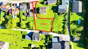 Expose Traumhaftes, ebenes Baugrundstück (731 m²) in St. Michael am Zollfeld – bestandsfrei, mit privater Zufahrt und Rundumblick