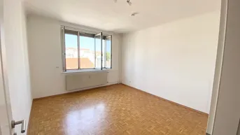 Expose Helle 3-Zi-WG, schöner Fernblick auf den Kahlenberg, mit Garten, 4. Liftstock, 2min zur U6 Flordisdorf, 4. Liftstock, Gartenmitbenützung