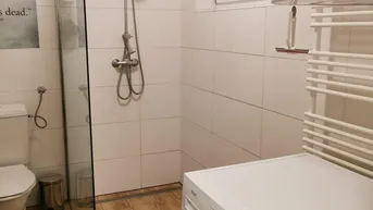 Expose Traumhaftes, neuwertiges, helles Appartement/ Superlage nahe TU und Strassenbahn / West-Balkon mit grandioser Fernsicht! / ohne Maklerprovision