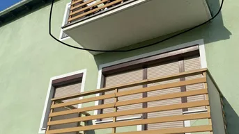 Expose 2-Zimmer Altbauwohnung mit Balkon und Parkplatz