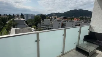 Expose Helle 3,5-Zimmer Wohnung mit Balkon und Aufzug