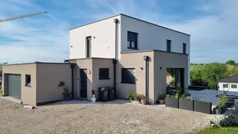 Expose Geräumiges und neuwertiges Einfamilienhaus in Amstetten-Umgebung