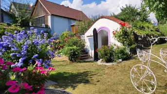 Expose Ein -Zweifamilien Haus