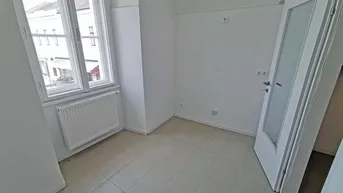 Expose DB IMMOBILIEN | Vermietete, Top sanierte Wohnung zu verkaufen! Kurzzeit Vermietungen möglich!