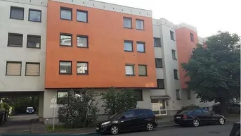 Expose Zentral, aber ruhig gelegene Garçonnière in der Grillparzerstraße mit PKW-Stellplatz