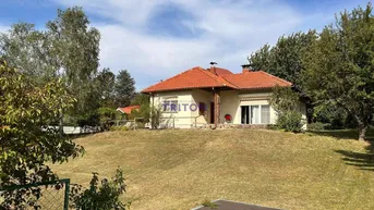 Expose Neuer Preis - Bungalow mit Ausblick