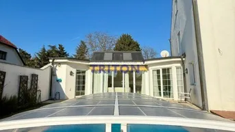 Expose Luxusimmobilie mit Pool zum Verkaufen