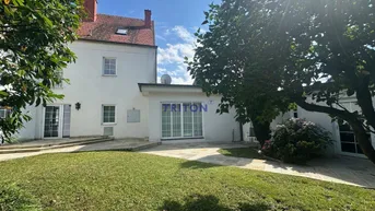 Expose Dieses Haus ist ein echter Familienhit- Elegante Immobilie mit Pool