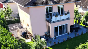 Expose "TOP Lage, Gelegenheit, renoviertes schickes Einfamilienhaus"