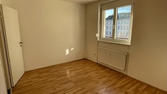 Expose Erstbezug | 2-Zimmer Wohnung Nähe U4 Friedensbrücke, 4. Liftstock, hofseitig