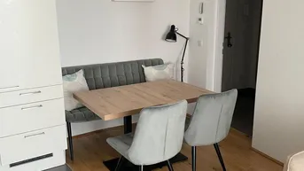 Expose 2-Zimmer Wohnung mit Loggia | Thaliastraße | Billa im Haus | 4. Liftstock hofseitig