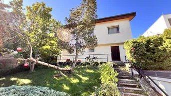 Expose Haus mit Potenzial in Kierling – Ruheoase mit Garten, Pool &amp; Wintergarten
