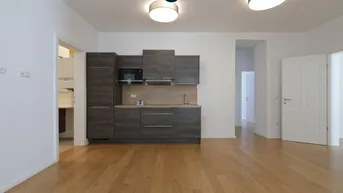 Expose Wundervoll aufgeteilte 5-Zimmer Altbauwohnung in zentraler Lage!