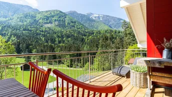 Expose Für Natur- und Bergsportbegeisterte: Modernes Ferienhaus mit Wellnessbereich am Fuße der Petzen