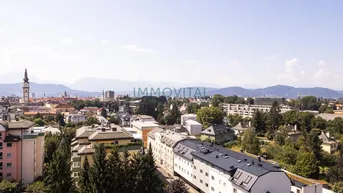 Expose Vis á Vis Klinikum: City-Apartment mit herrlichem Ausblick und Südloggia