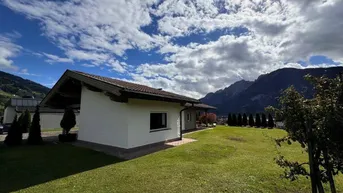 Expose Großes Grundstück mit kleinem Bungalow in einzigartiger Lage zu verkaufen!