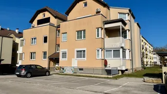 Expose +++ IN RUHIGER LAGE - 3 ZIMMER-WOHNUNG MIT TERRASSE! +++
