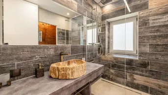 Expose Moderne Ferienwohnung nähe Schloss Pichlarn! Inklusive Kellerabteil, Garage, Sauna und Hallenbad!