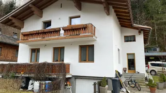 Expose Charmantes Familienhaus mit viel Potenzial _ Wohntraum für Generationen in der Dachsteinregion
