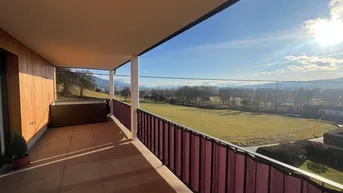 Expose Exklusive 3-Zimmer-Wohnung mit 2 Balkonen, hochwertiger Ausstattung und Carports