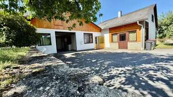 Expose Einfamilienhaus mit Werkstatt und Halle, in ruhiger Lage!