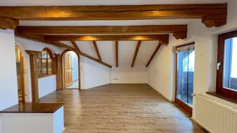 Expose Gemütliche 3-Zimmer-Wohnung mit Balkon in ruhiger Lage bei Saalfelden zur Miete!