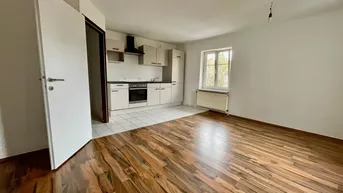 Expose Gemütliche 2-Zimmer-Wohnung in idyllischer Ruhelage von Vöcklabruck