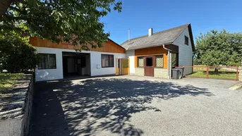 Expose Einfamilienhaus mit Werkstatt und Halle, in ruhiger Lage!