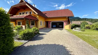 Expose Einfamilienhaus mit Garten, Pool und Kamin in Sankt Oswald