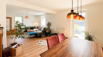 Expose Seltene Gelegenheit in zentraler Lage: 2 verbundene Wohneinheiten mit Garten &amp; Terrasse in Gmunden
