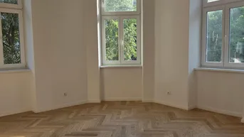 Expose Helle 4-Zimmer Altbauwohnung mit Balkon und Aufzug