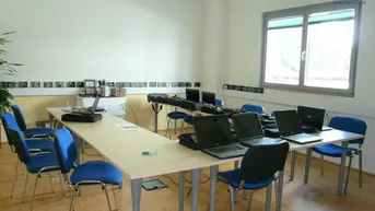 Expose Modernes und barrierefrei erreichbares Büro im Raunikar Haus