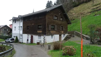Expose Wohngebäude mit landwirtschaftl. Flächen in Kennelbach
