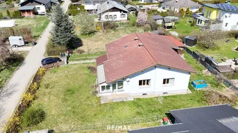Expose Raum für Familienleben – solider Bungalow mit viel Potential