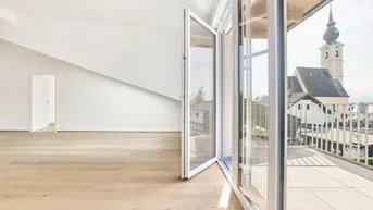 Expose Freundliche 3-Zi.-Dachgeschoßwohnung mit Aufzug und Tiefgarage